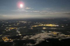 Nočný-Poprad-pri-svite-Mesiaca-scaled