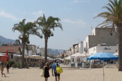 Smerom na hlavnú promenádu San Vito Lo Capo