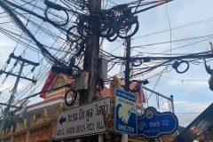 Phuket_night_market_cable