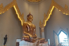 Bangkok_Wat_Traimit_big