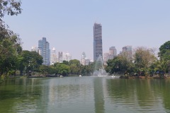 Bangkok_Lumphini_fountain