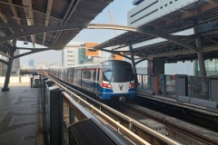 Bangkok_skytrain_sala_daeng