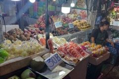 Thajsko_Phuket_Karon_street_fruit